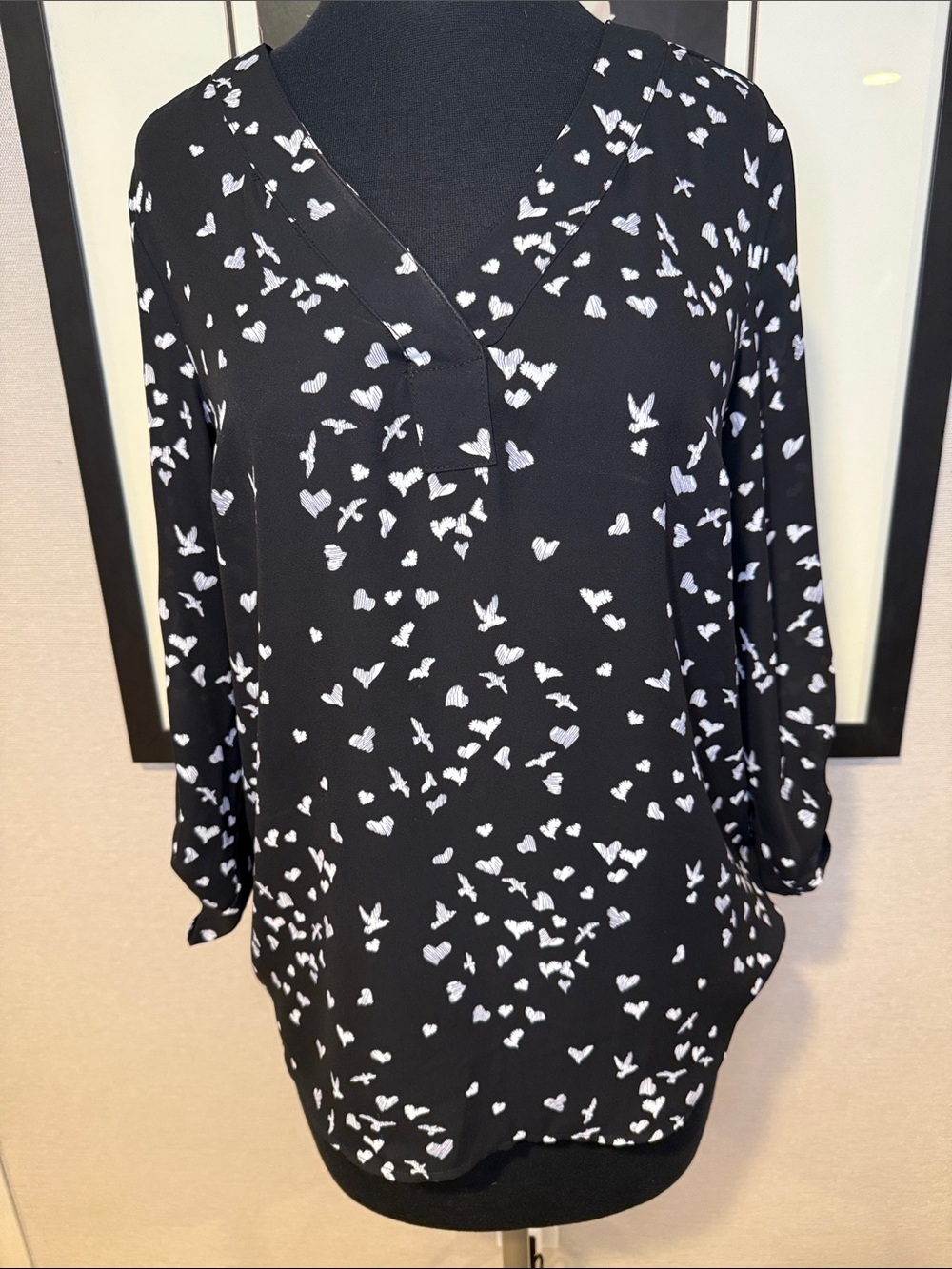 DR2 Black Long-Sleeve V-Neck Dress with White Heart/Bird Print size small